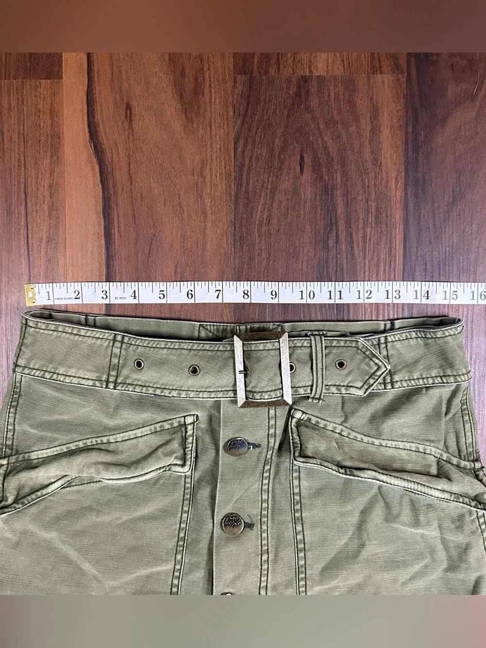 Free People Olive Green hangin’ on tight cargo mini skirt.